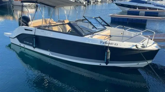 Barco de segunda mano Quicksilver Activ 675 Bowrider - En amarre