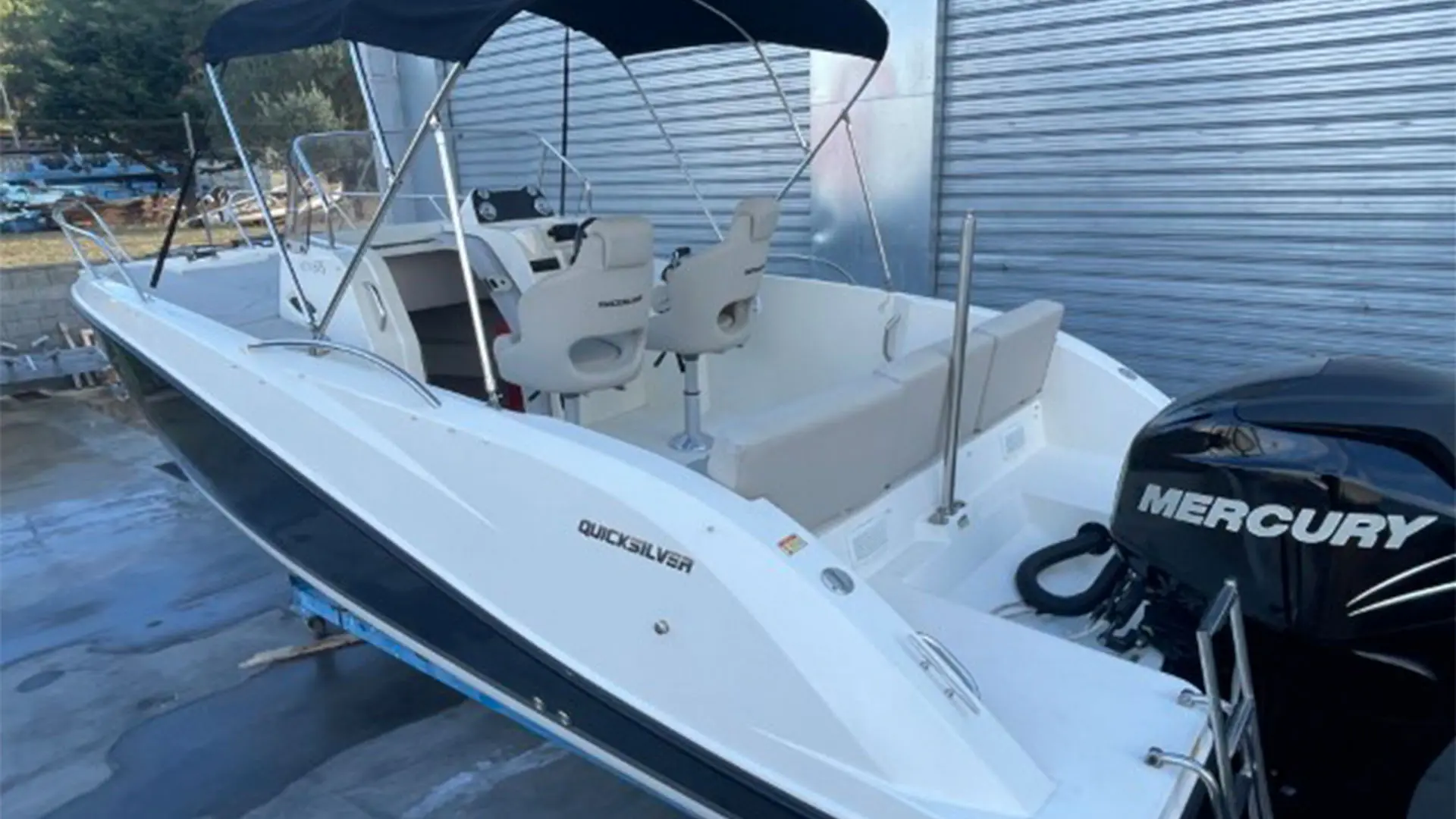 Barco de segunda mano Quicksilver Activ 675 Sundeck - Desde popa
