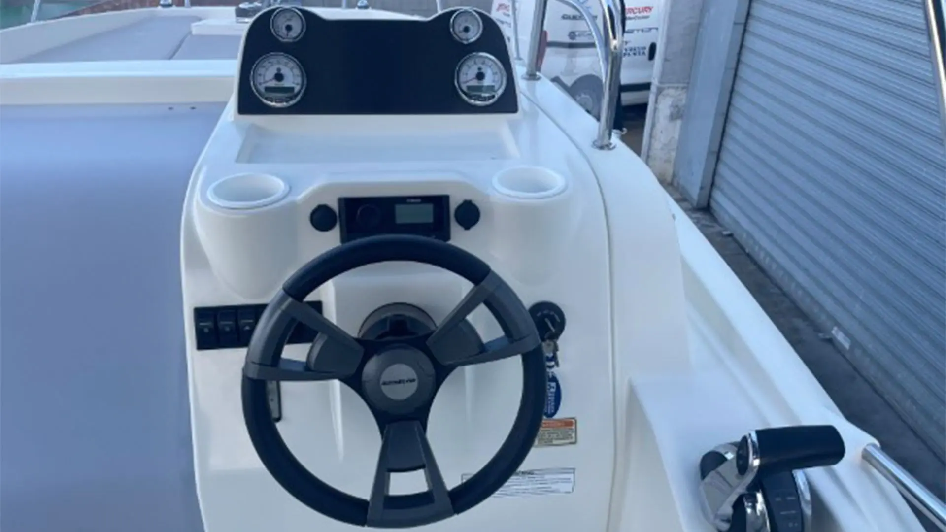 Barco de segunda mano Quicksilver Activ 675 Sundeck - Panel