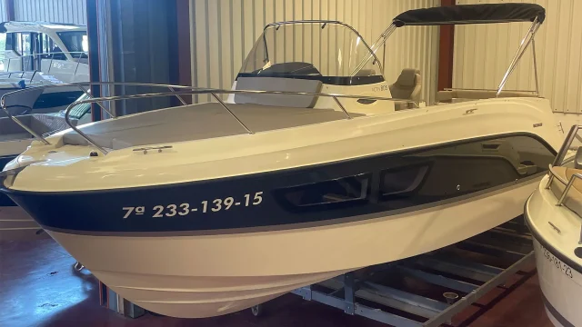 Barco de segunda mano Quicksilver Activ 805 Sundeck - Imagen casco