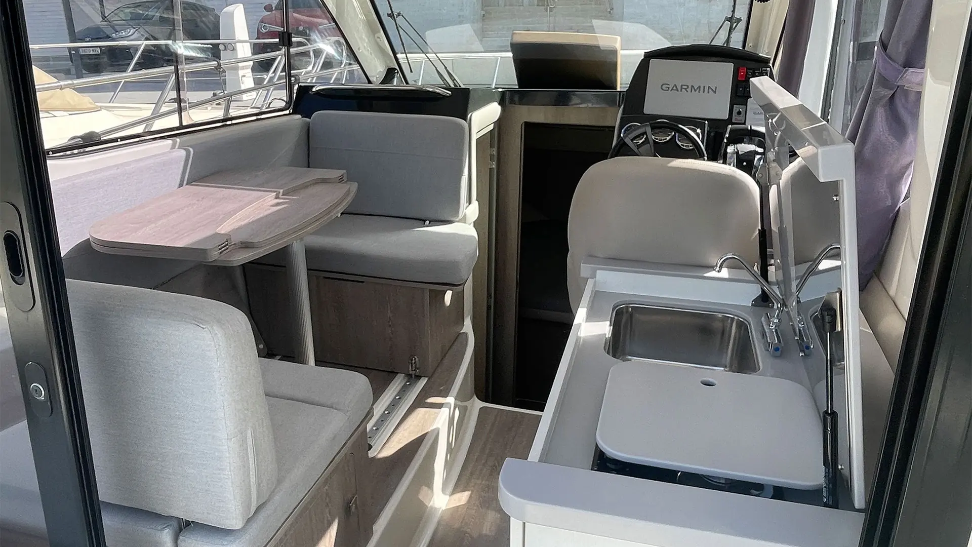 Barcos de segunda mano Quicksilver Activ 905 weekend - Interior cabina