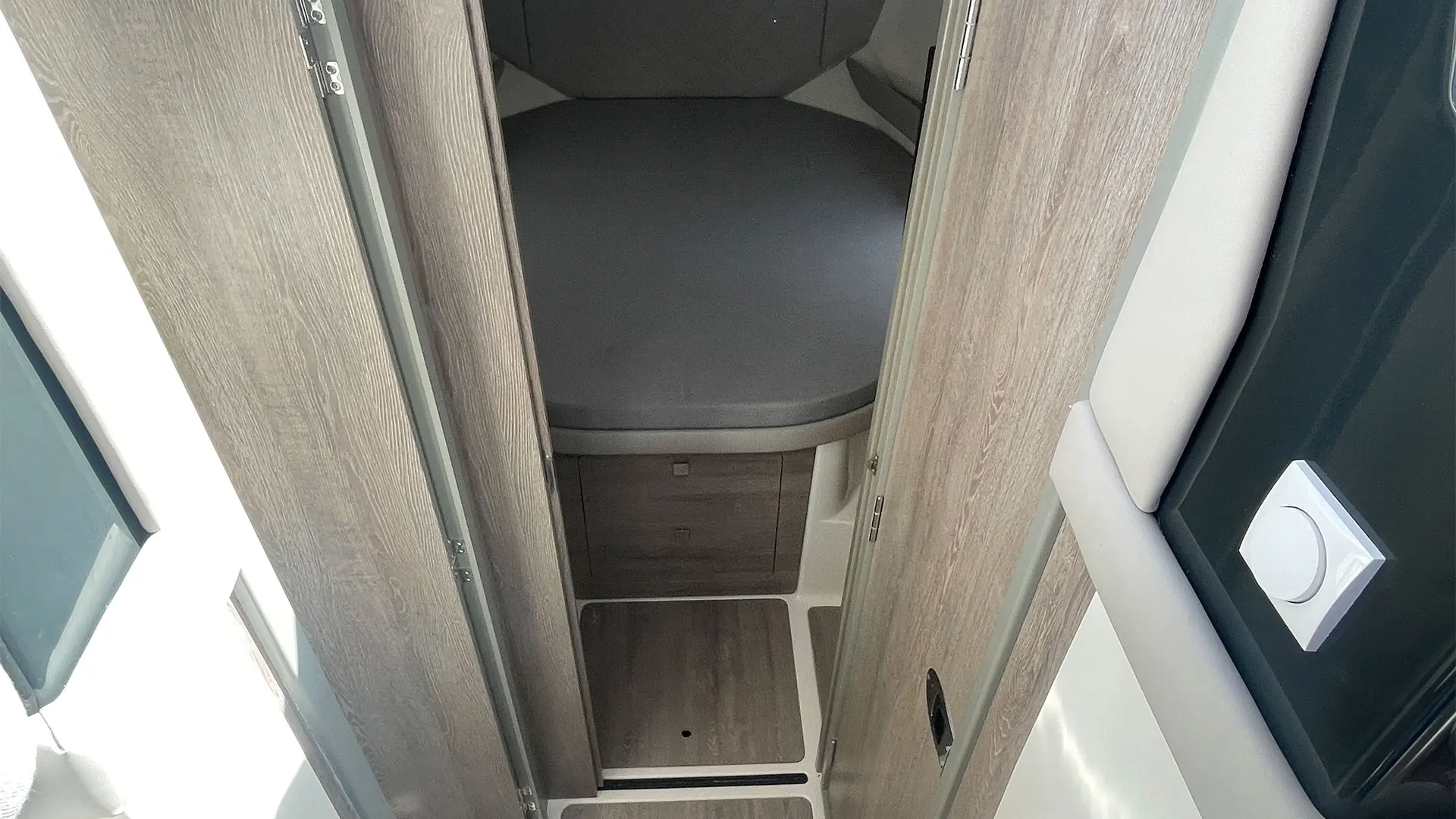 Barcos de segunda mano Quicksilver Activ 905 weekend - Camarote