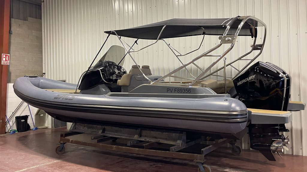 Barco de segunda mano Sacs Strider 900 - En exposición