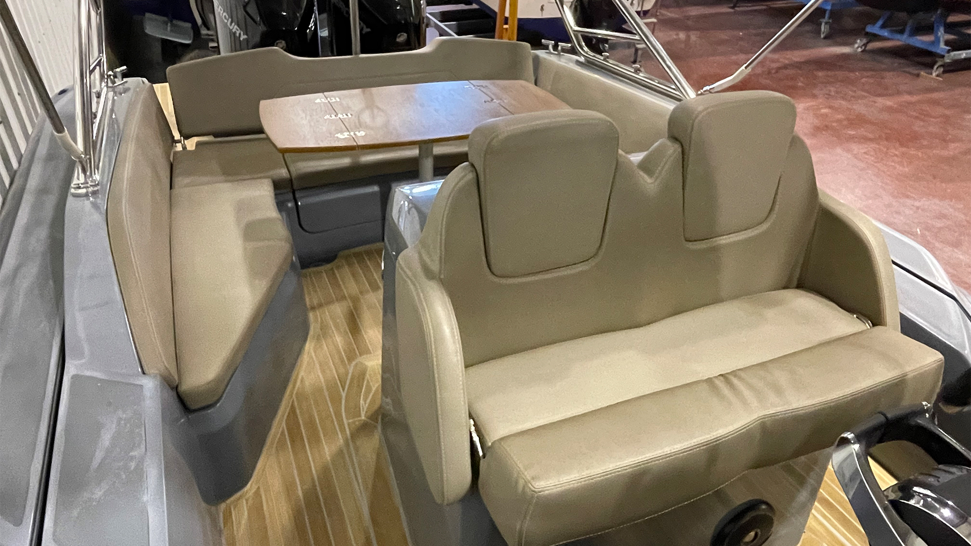 Barco de segunda mano Sacs Strider 900 - Vista bañera