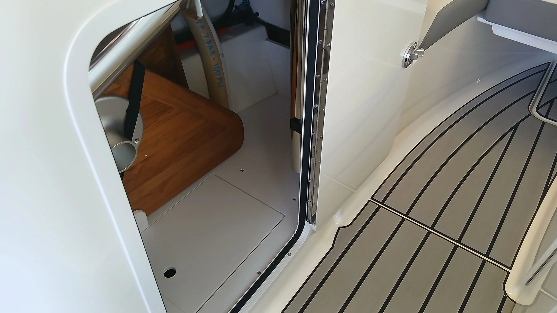 barco-de-segunda-mano-sea-ray-sdx-250-ob-tambucho