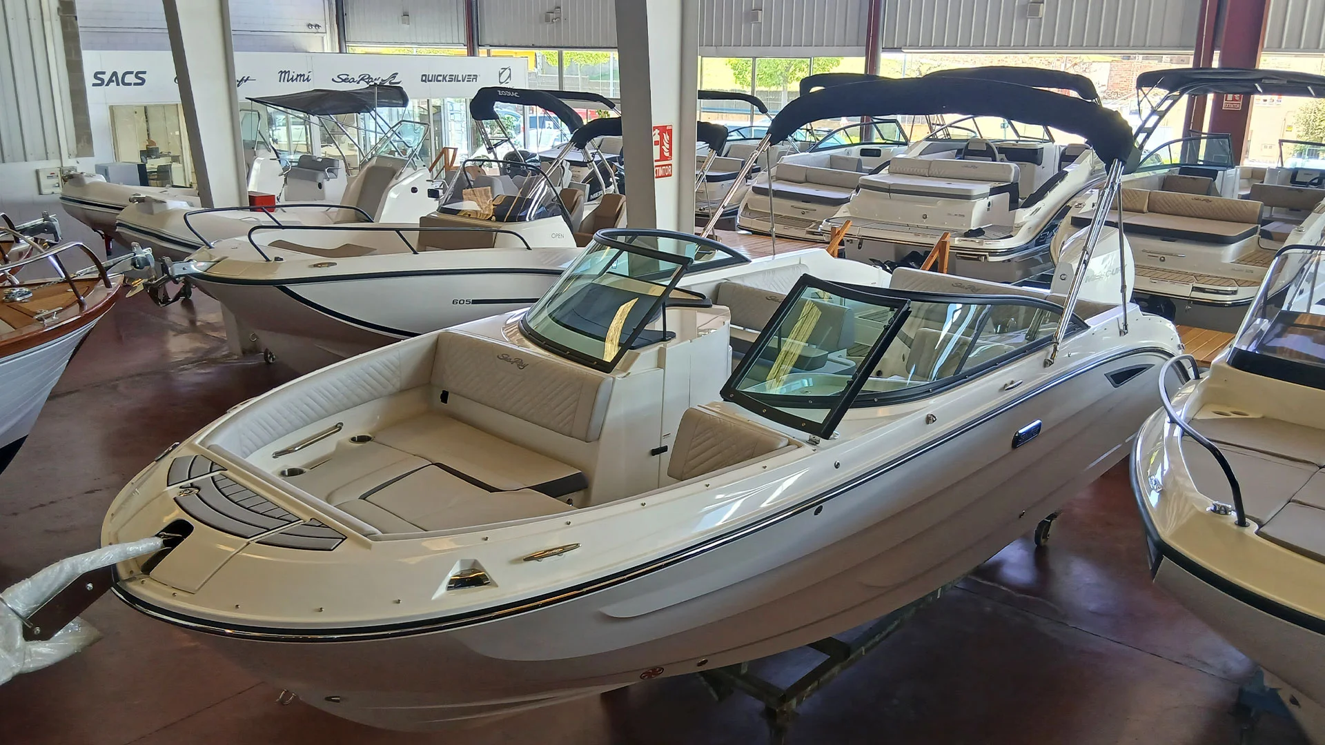 barco-de-segunda-mano-sea-ray-sdx-250-ob-vista-aerea