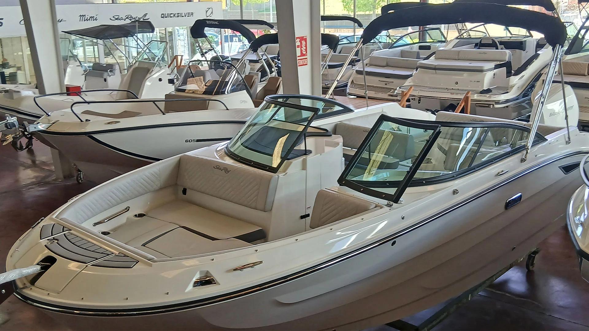 barco-de-segunda-mano-sea-ray-sdx-250-ob-vista-general