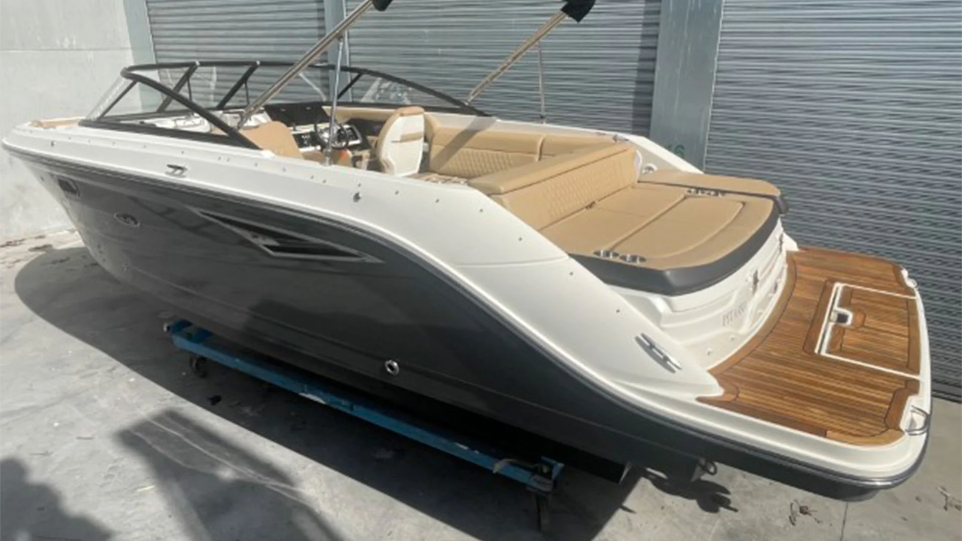 barco-de-segunda-mano-sea-ray-slx-250-en-stock