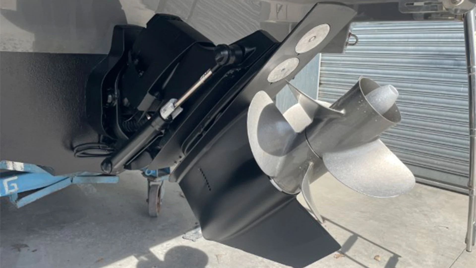 barco-de-segunda-mano-sea-ray-slx-250-helice