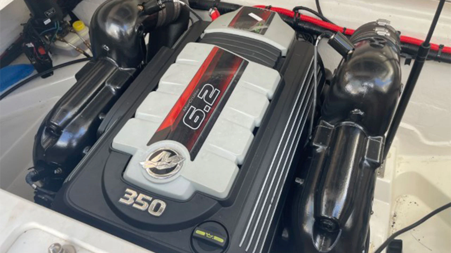 barco-de-segunda-mano-sea-ray-slx-250-motor-mercruiser