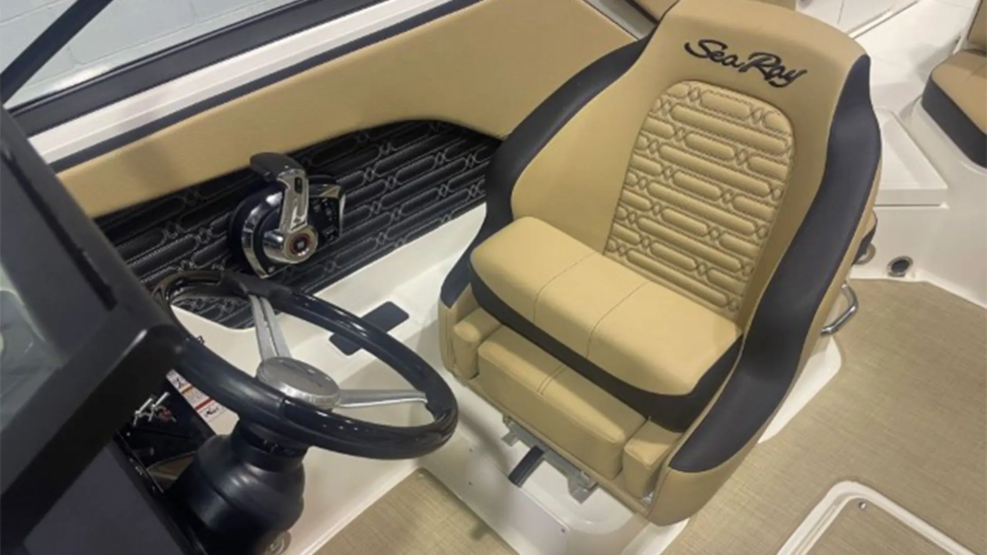 Barcos de segunda mano Sea Ray SPX 210 OB - Asiento patrón