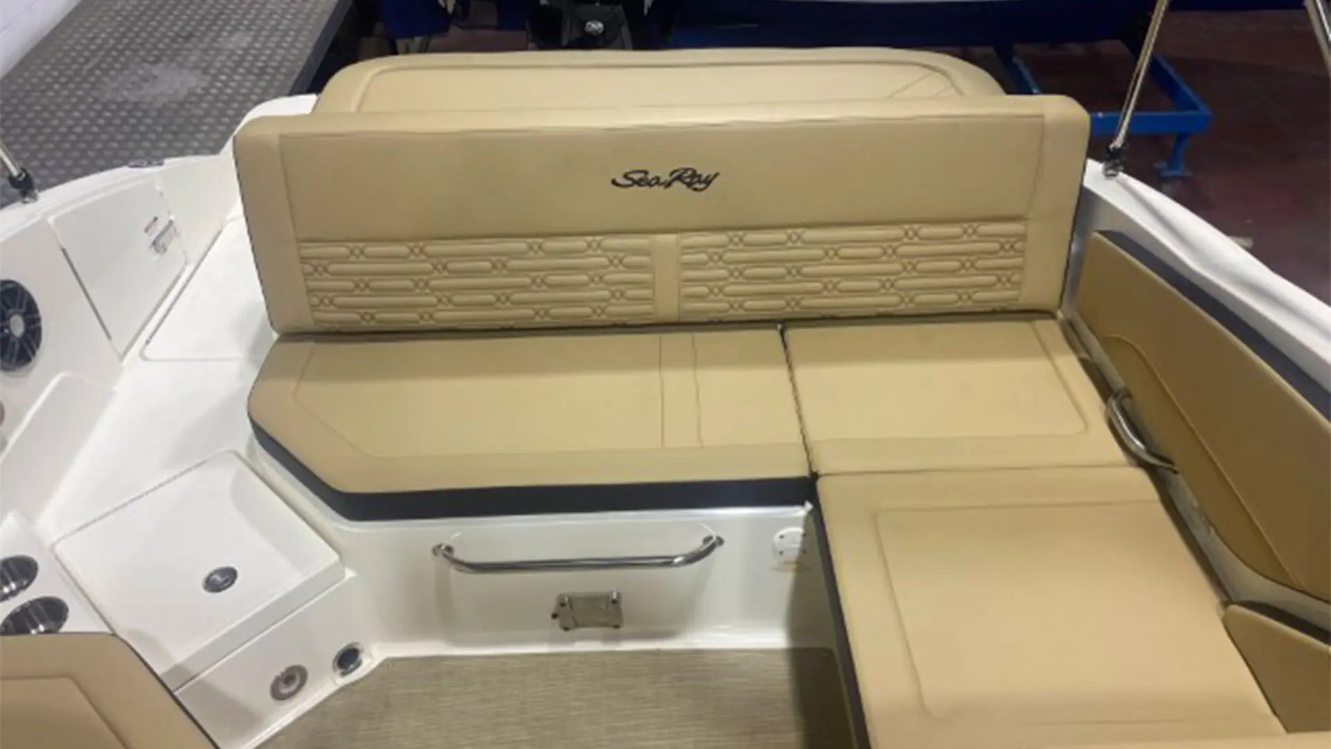 Barcos de segunda mano Sea Ray SPX 210 OB - Asientos popa