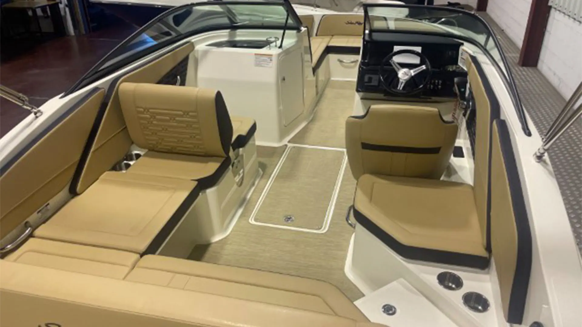 Barcos de segunda mano Sea Ray SPX 210 OB - Bañera