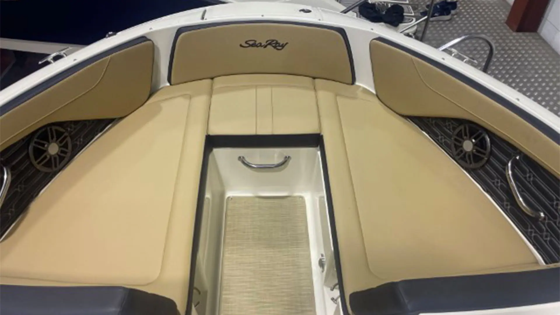 Barcos de segunda mano Sea Ray SPX 210 OB - Proa