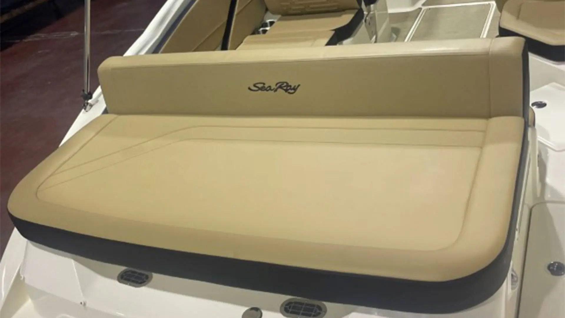 Barcos de segunda mano Sea Ray SPX 210 OB - Vista solárium popa