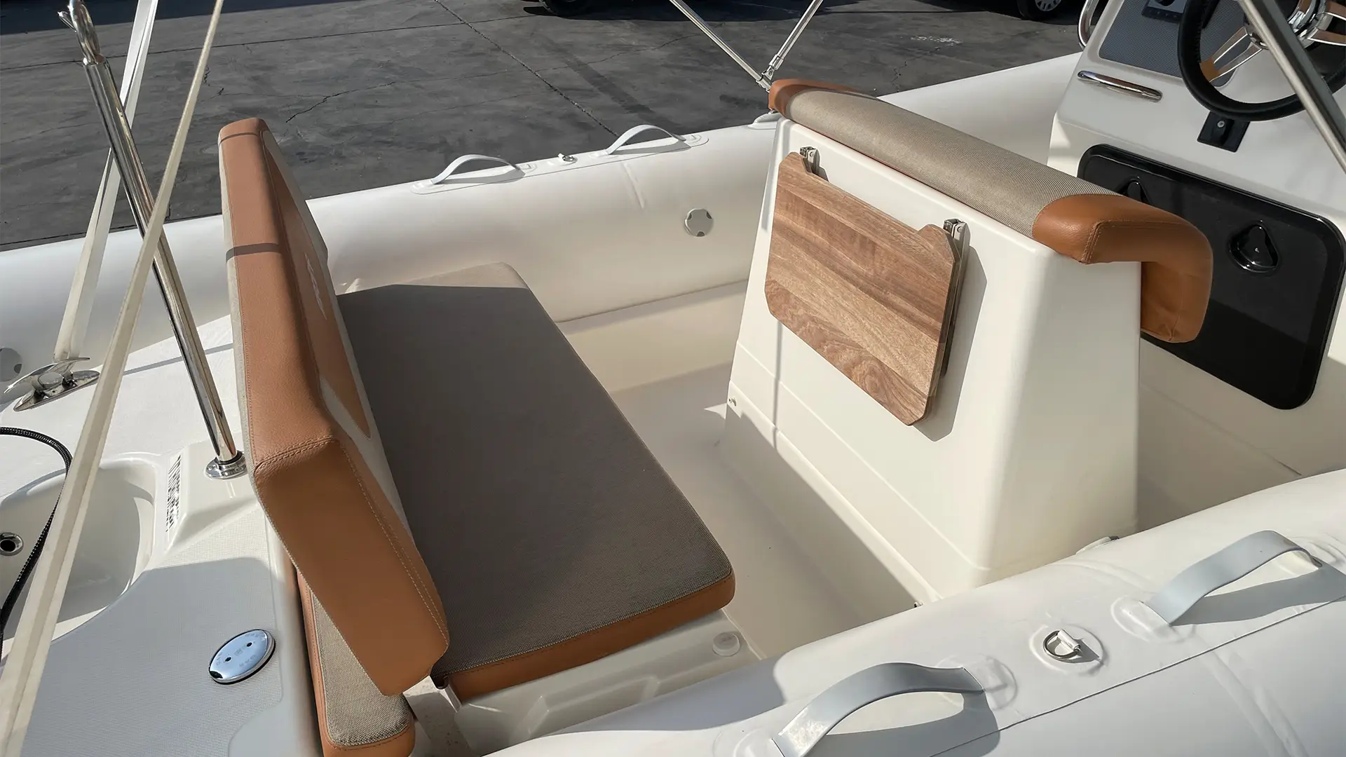 Barco de segunda mano Zodiac Medline 580 Neo - Asiento popa