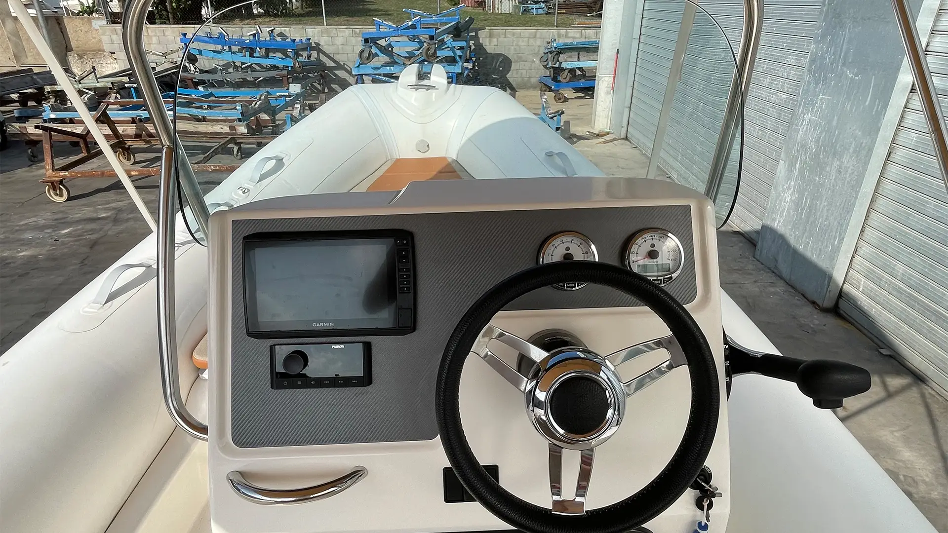 Barco de segunda mano Zodiac Medline 580 Neo - Consola