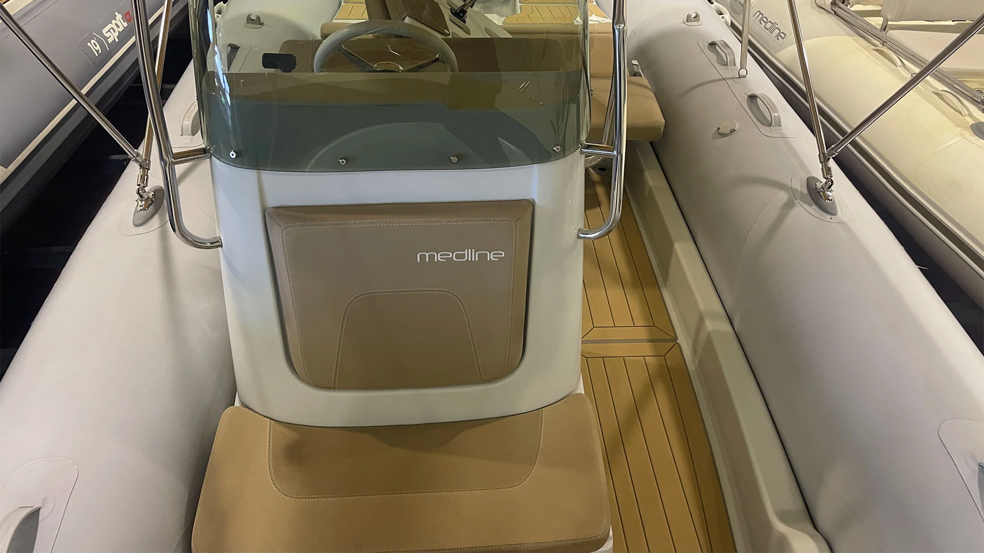 barco-de-segunda-mano-zodiac-medline-580-neo-asiento-consola