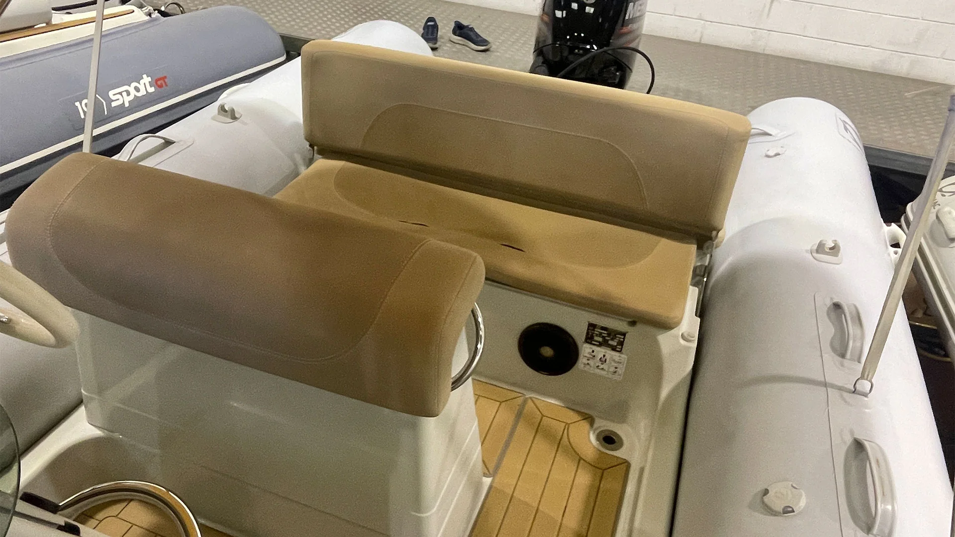 barco-de-segunda-mano-zodiac-medline-580-neo-bañera