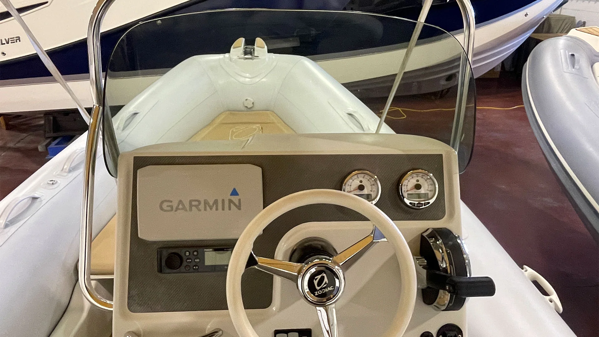 barco-de-segunda-mano-zodiac-medline-580-neo-consola