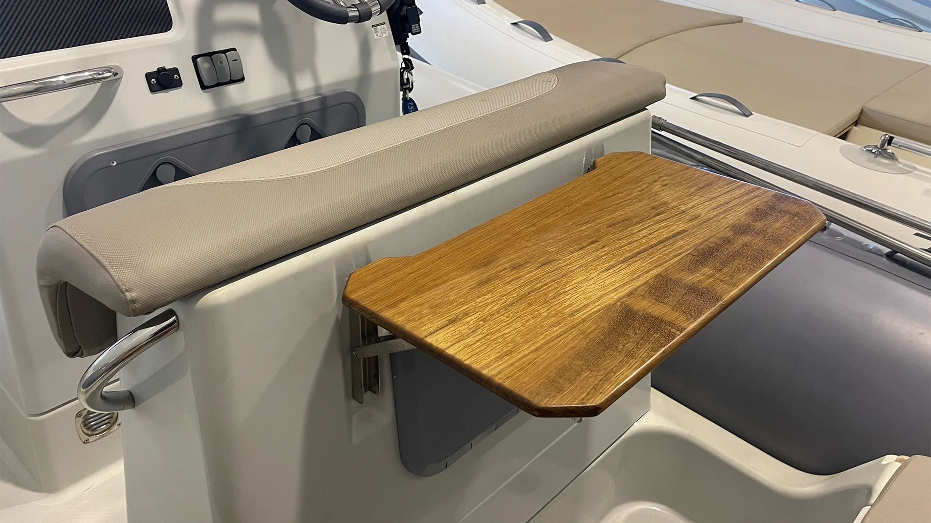 barco-de-segunda-mano-zodiac-medline-580-neo-picnic