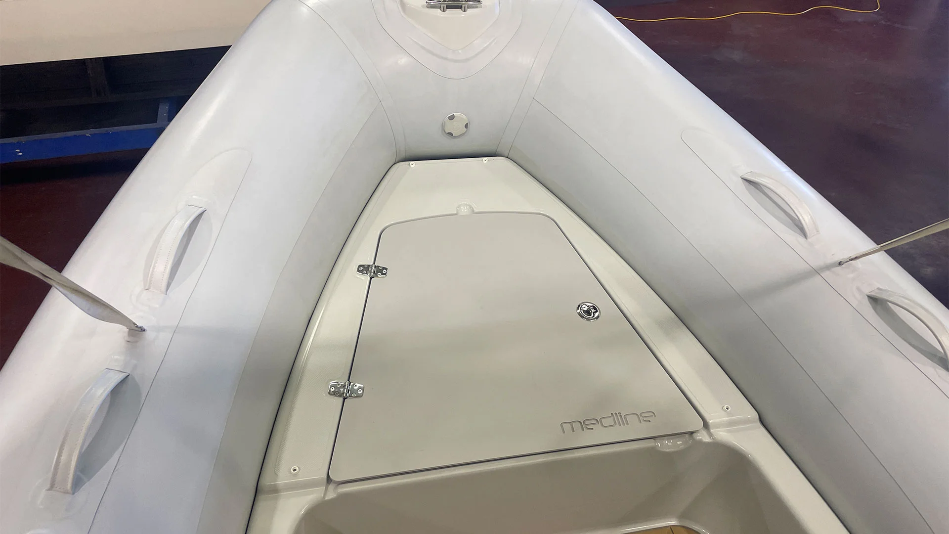 barco-de-segunda-mano-zodiac-medline-580-neo-vista-proa
