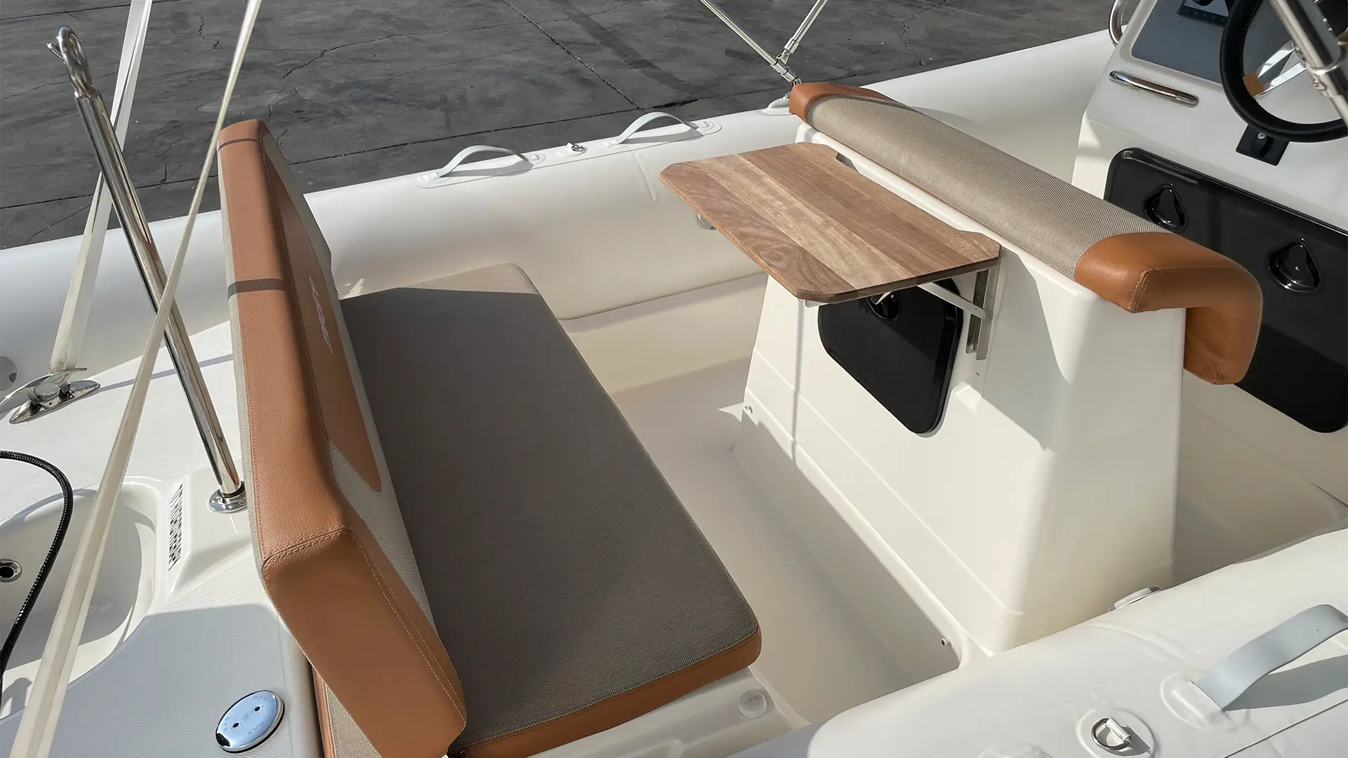 Barco de segunda mano Zodiac Medline 580 Neo - Picnic