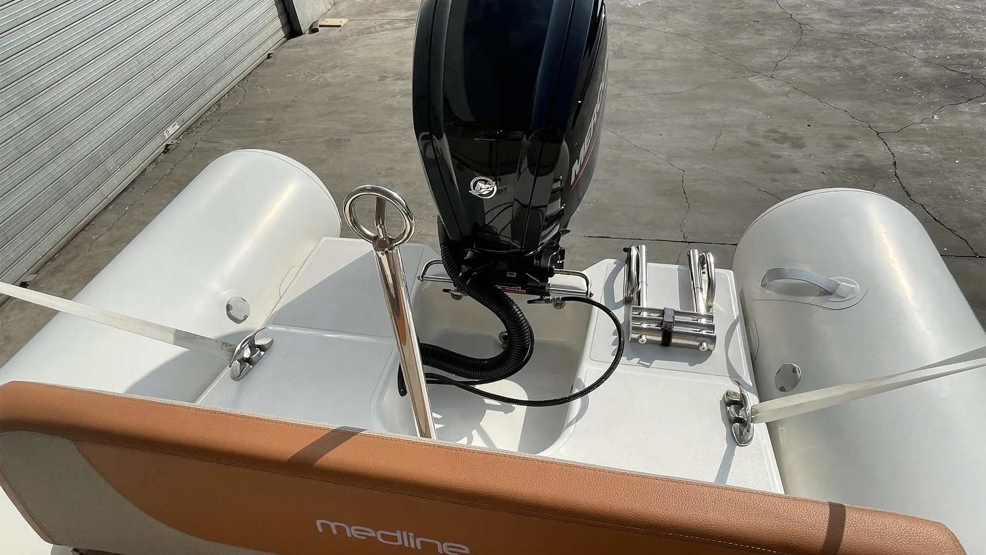 Barco de segunda mano Zodiac Medline 580 Neo - Plataforma de baño