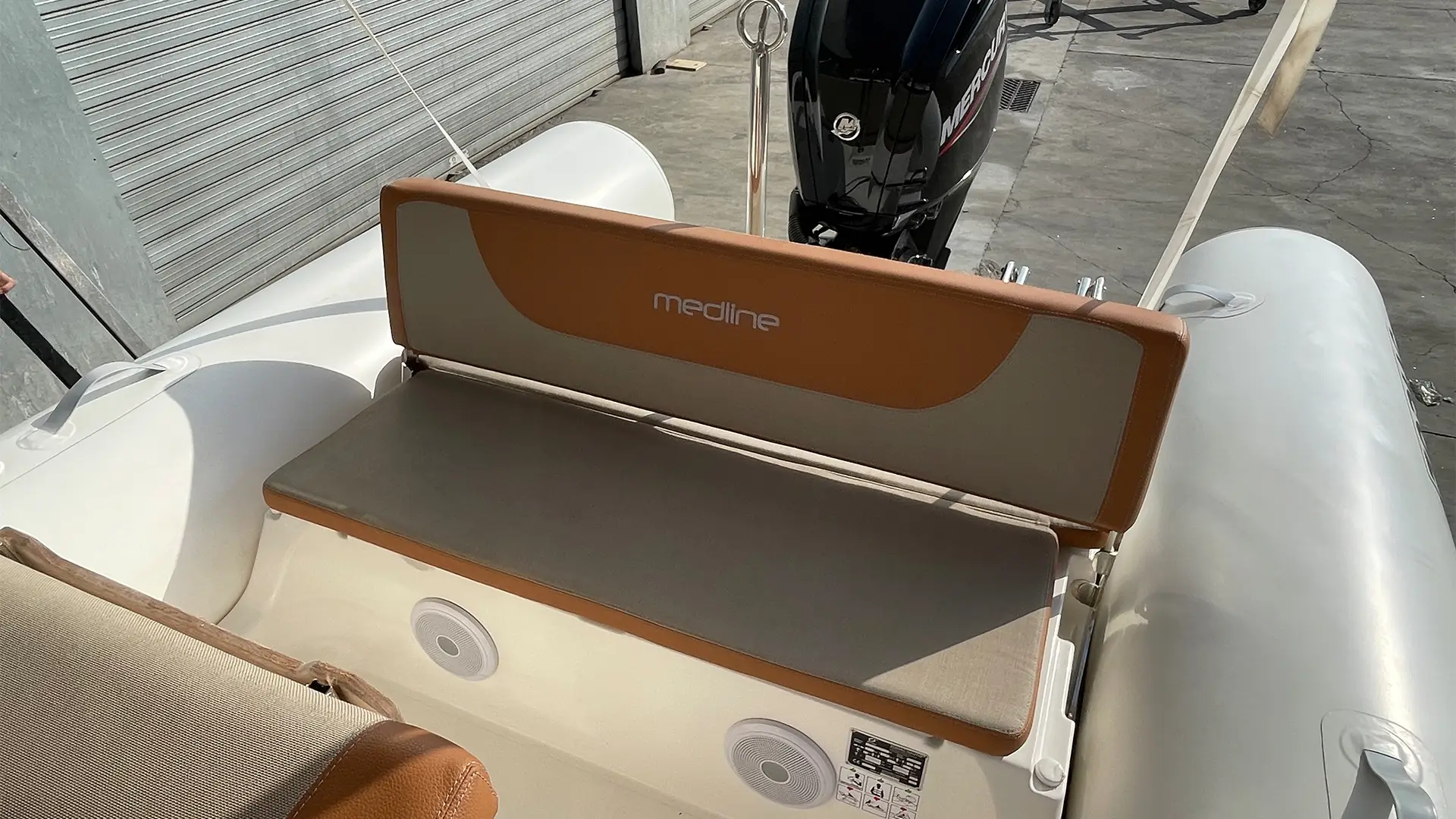 Barco de segunda mano Zodiac Medline 580 Neo - Asiento popa