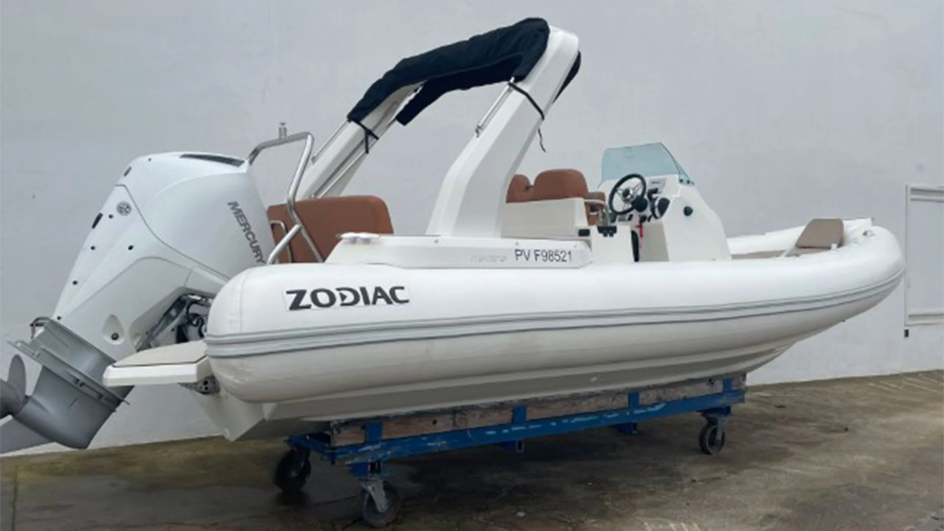 barco-de-segunda-mano-zodiac-medline-7-5-neopreno-en-stock