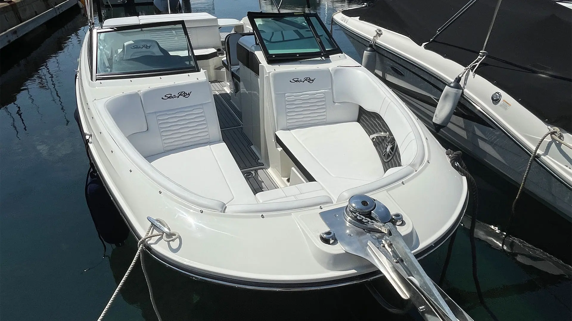 Barco demo Sea Ray SDX 230 OB - Proa