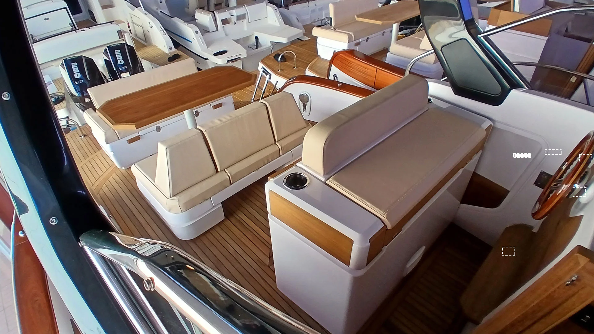 barco-en-stock-cantieri-mimi-libeccio-9-5-cabin-bañera
