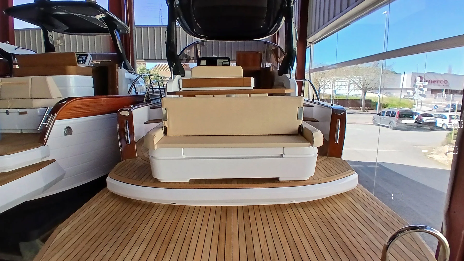 barco-en-stock-cantieri-mimi-libeccio-9-5-cabin-desde-popa