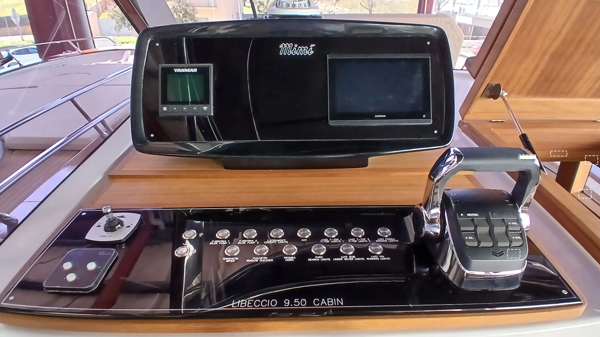 barco-en-stock-cantieri-mimi-libeccio-9-5-cabin-mandos
