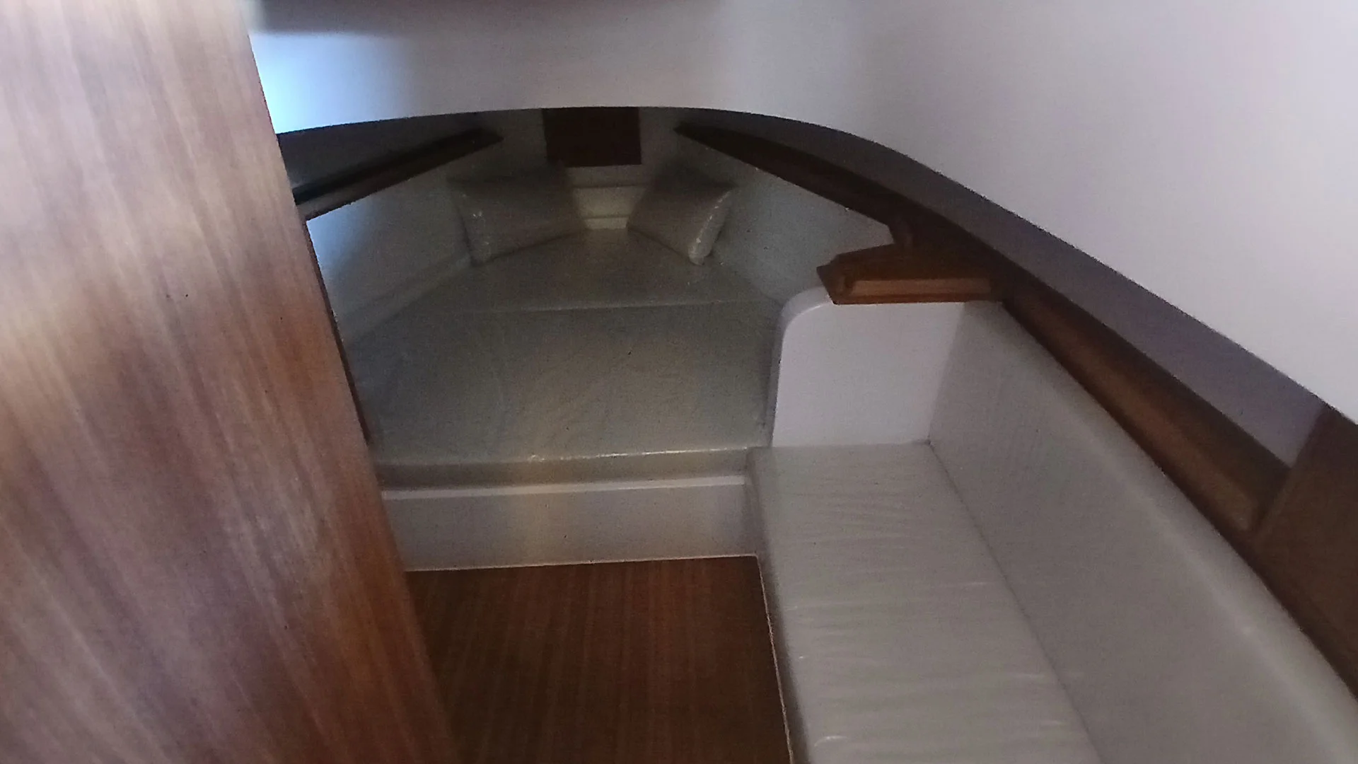 barco-en-stock-cantieri-mimi-libeccio-9-5-wa-camarote