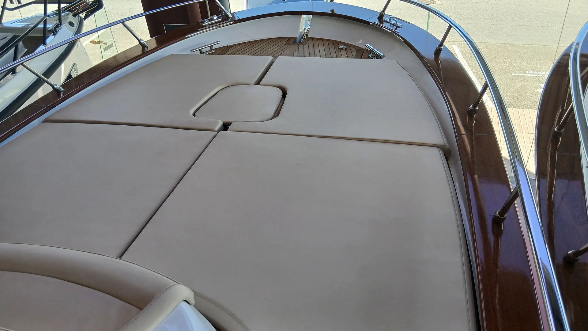 barco-en-stock-cantieri-mimi-libeccio-9-5-wa-solarium
