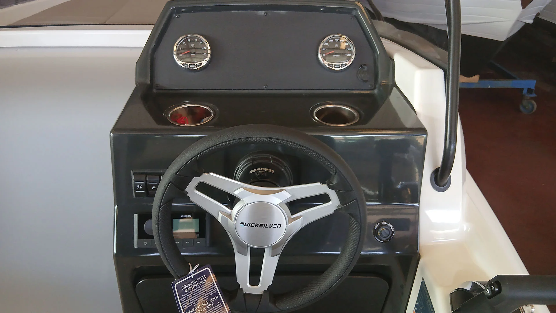 barco-entrega-inmediata-quicksilver-activ-605-sundeck-volante