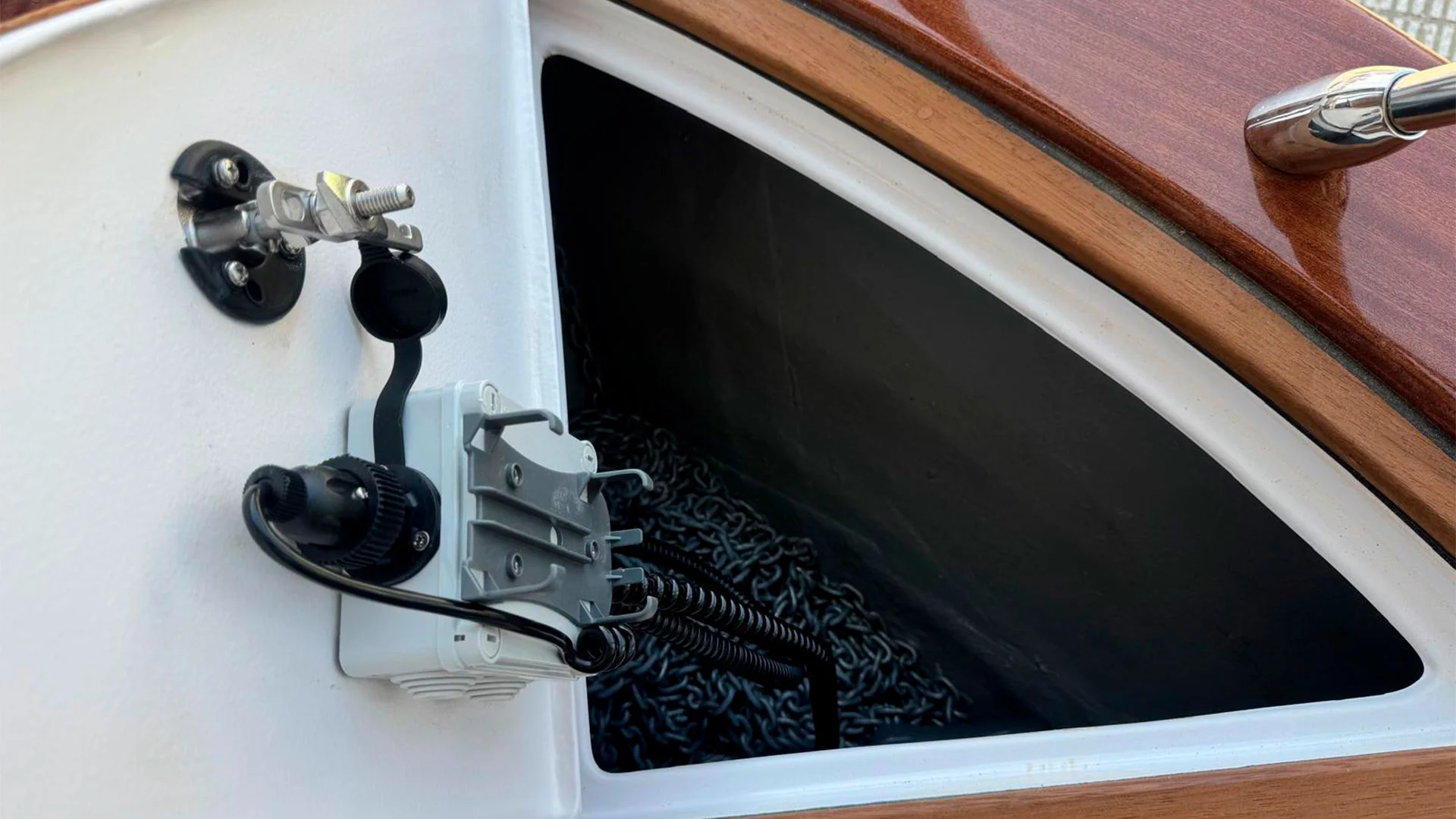 barco-nuevo-en-stock-cantieri-mimi-libeccio-6-5-classic-ap-cadena