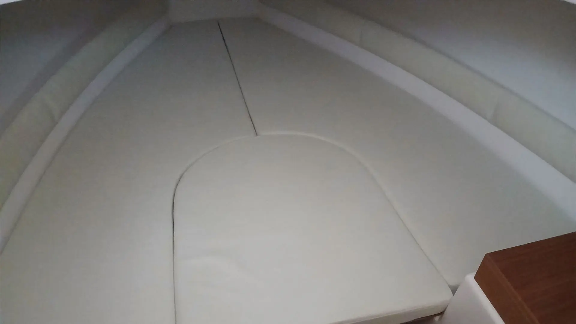 Barco nuevo en stock Cantieri Mimi Libeccio 7.5 WA - Camarote