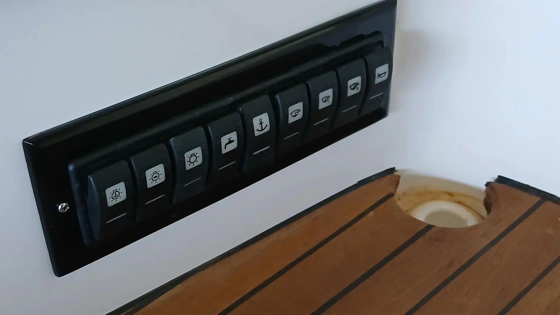 Barco nuevo en stock Cantieri Mimi Libeccio Classic - Panel