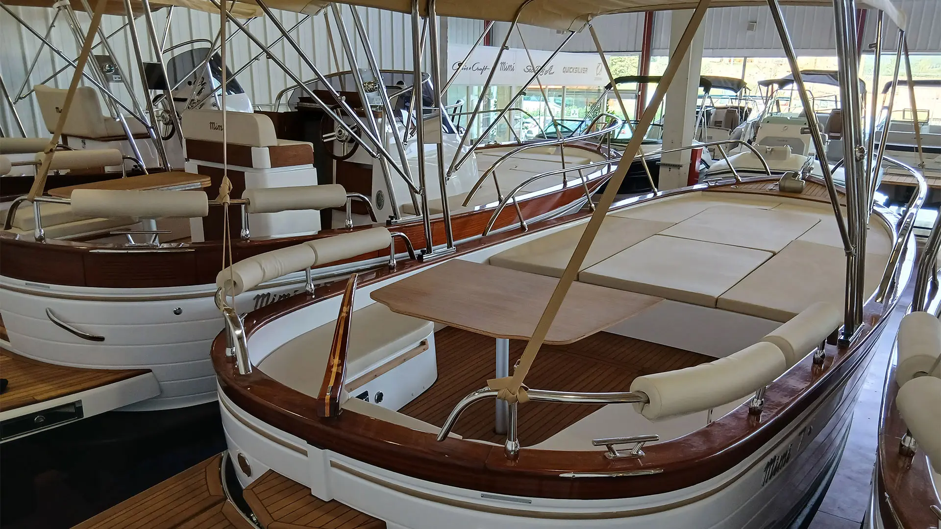 Barco nuevo en stock Cantieri Mimi Libeccio Classic - Primer plano