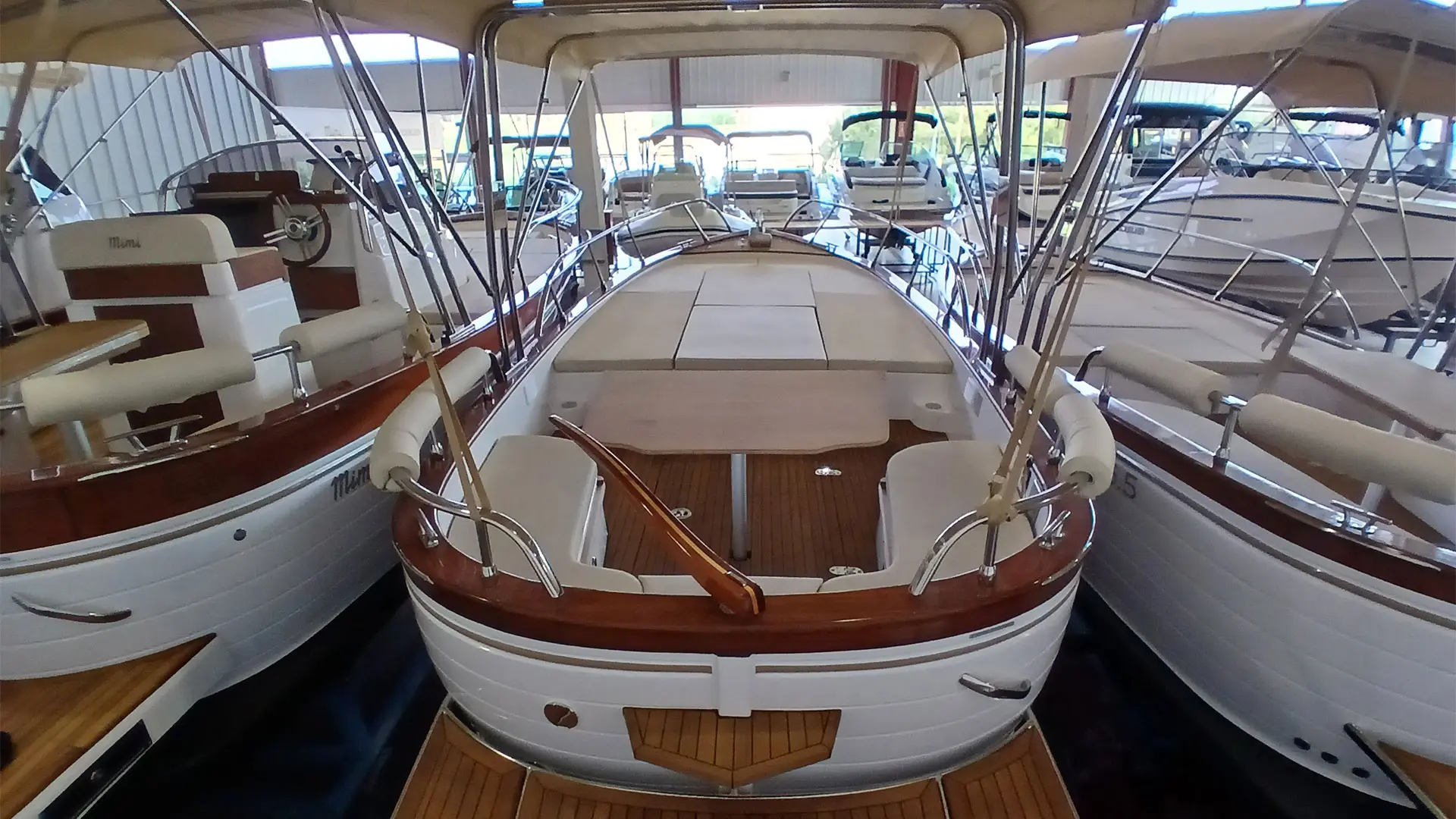 Barco nuevo en stock Cantieri Mimi Libeccio Classic - Vista desde popa