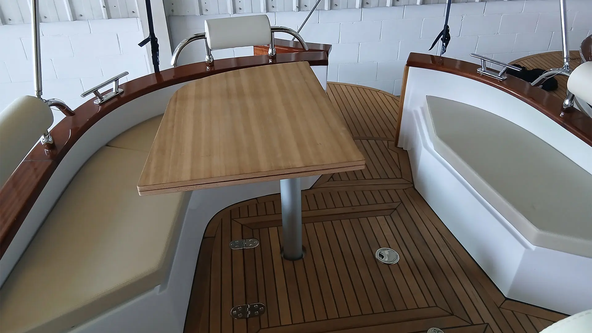 Barco nuevo en stock Cantieri Mimi Libeccio 8.5 Cabin - Picnic