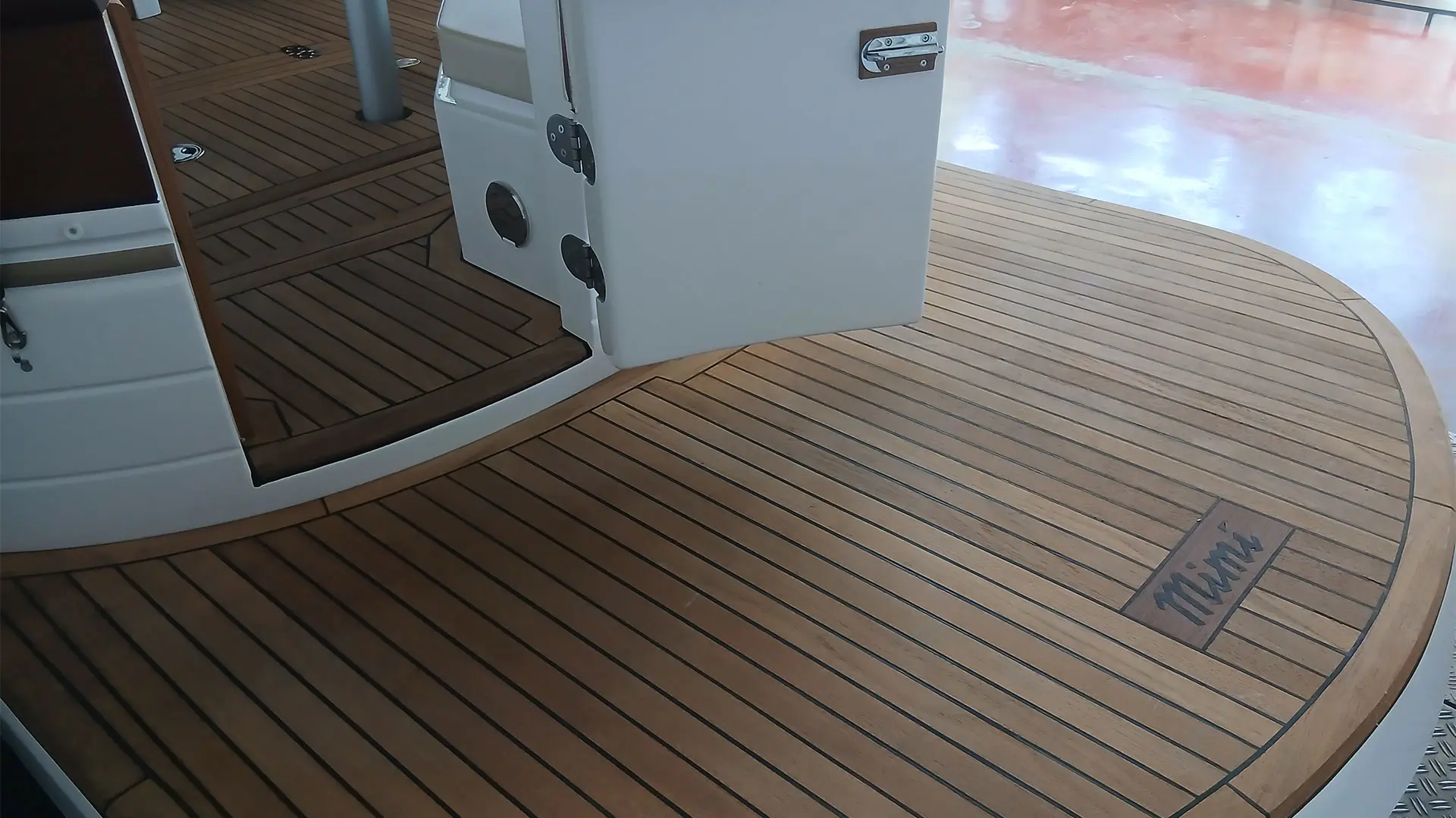 Barco nuevo en stock Cantieri Mimi Libeccio 8.5 Cabin - Vista plataforma de baño