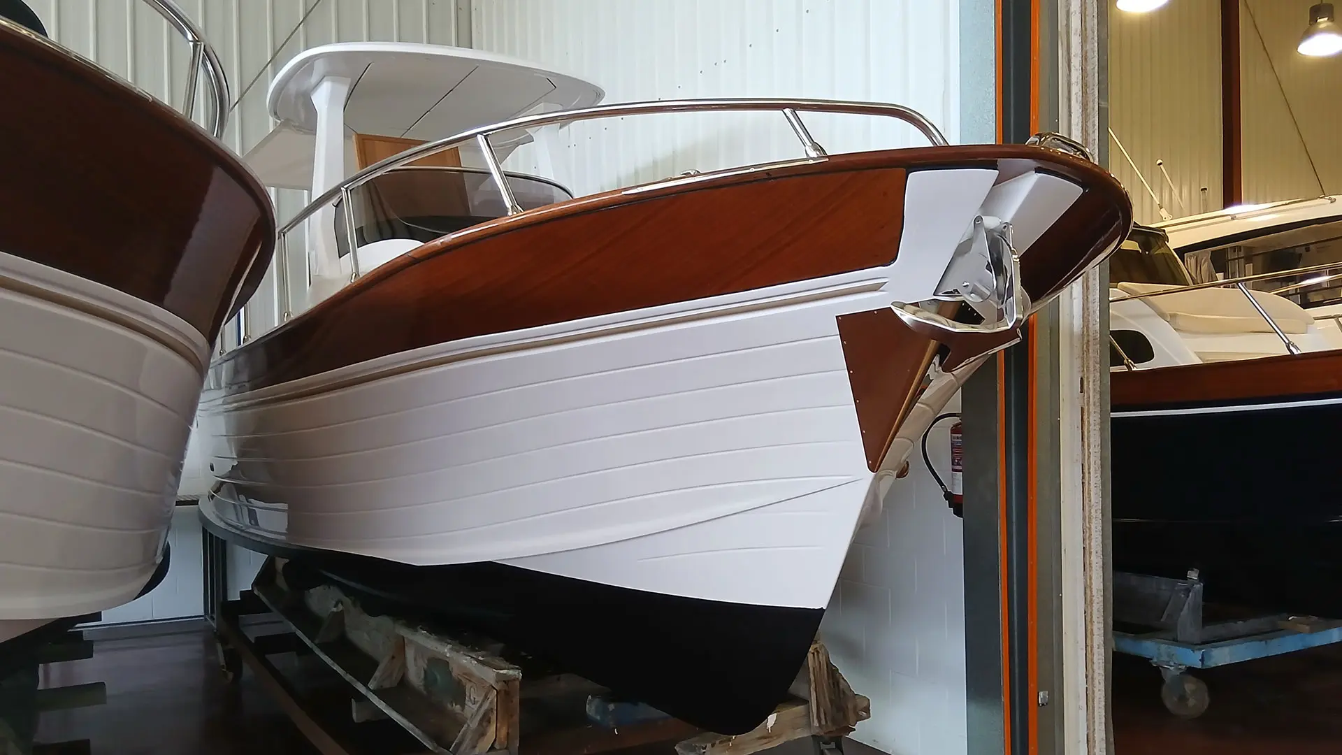 Barco nuevo en stock Cantieri Mimi Libeccio 8.5 WA - Entrega inmediata