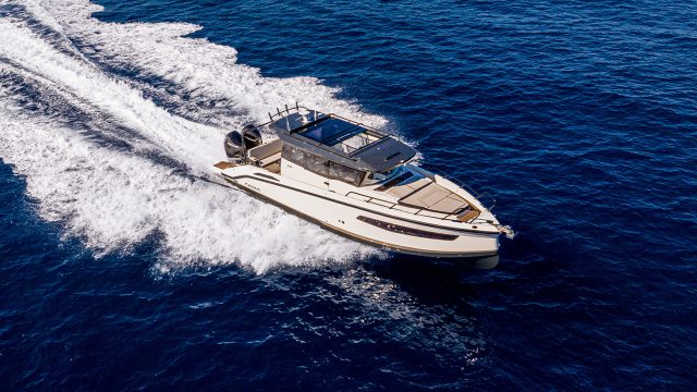 Barco nuevo en stock Navan C30 Cabin - Imagen principal