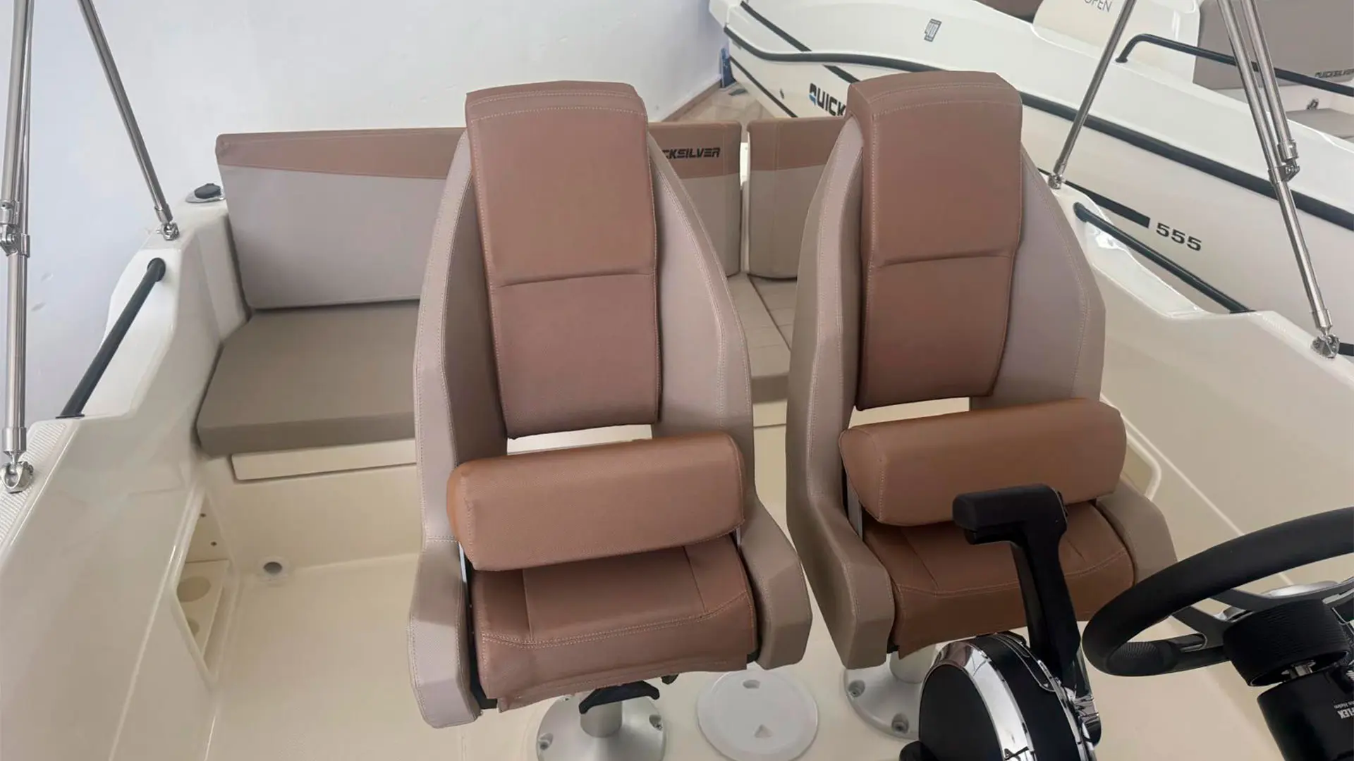 Barco nuevo en stock Quicksilver Activ 605 Open AP - Bañera
