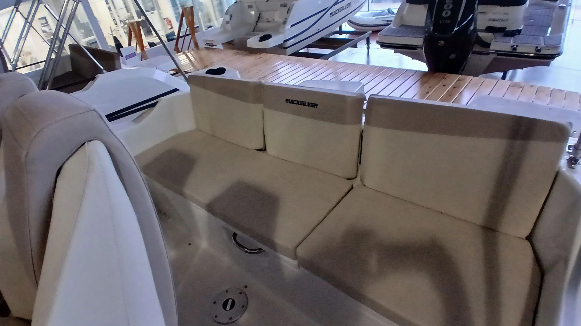 barco-nuevo-en-stock-quicksilver-activ-705-open-asientos-popa