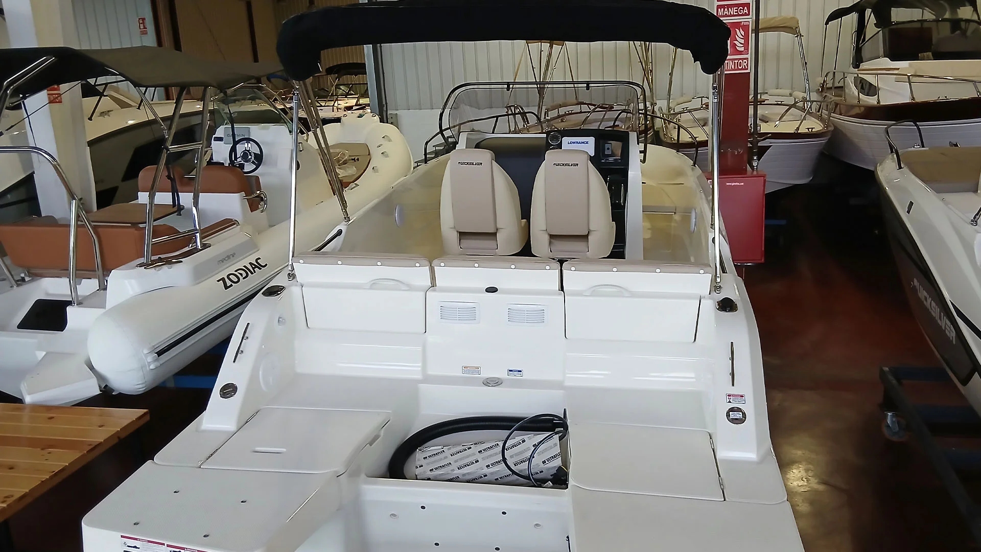 barco-nuevo-en-stock-quicksilver-activ-705-open-desde-popa