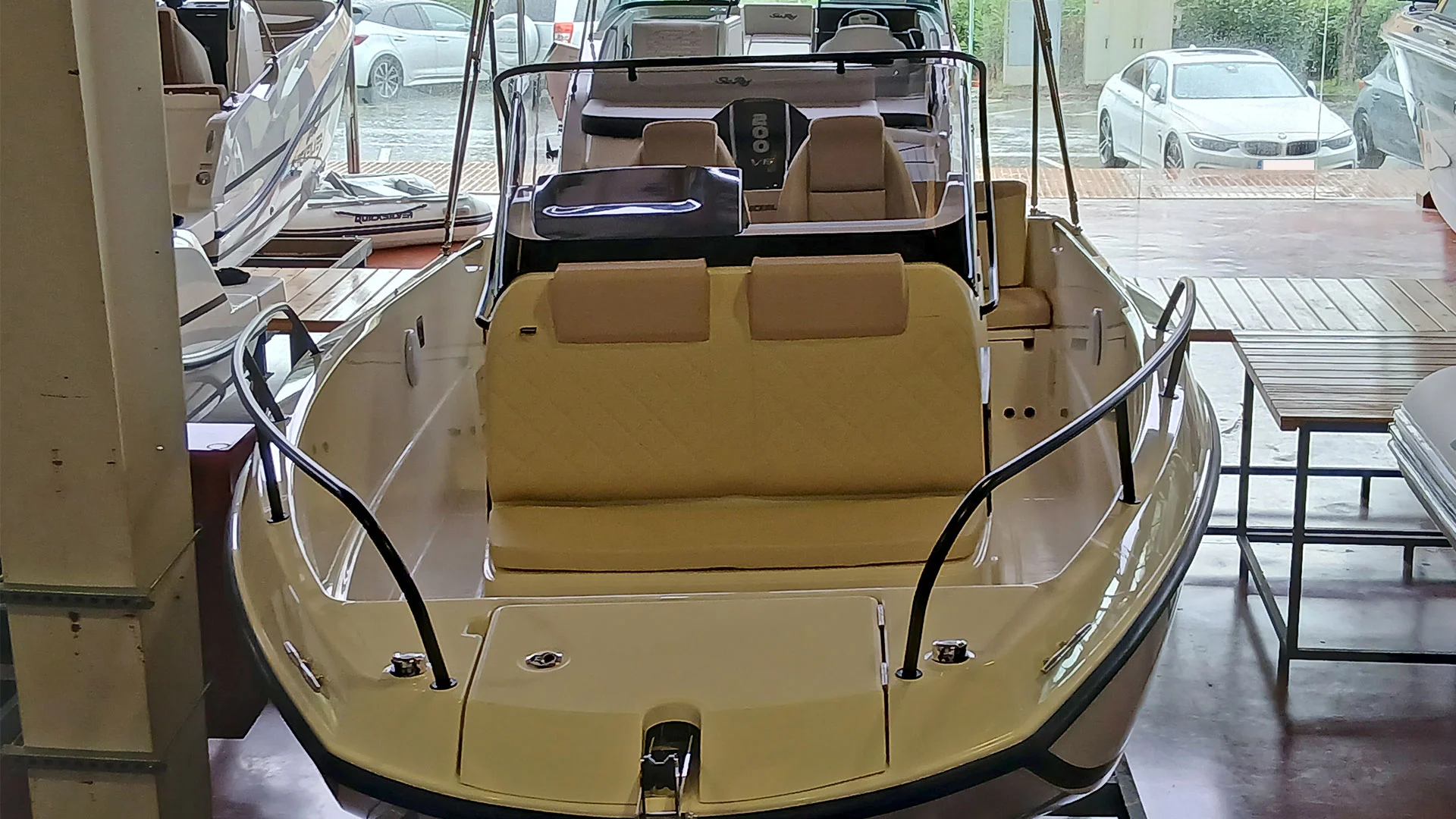 barco-nuevo-en-stock-quicksilver-activ-705-open-desde-proa